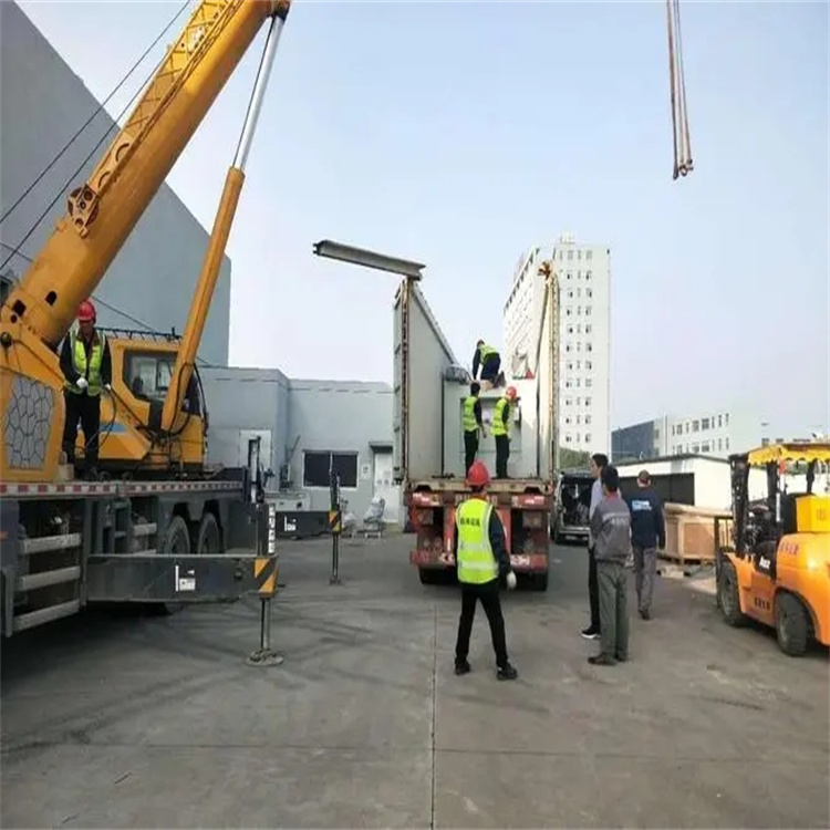 彬村山华侨农场如何找到附近的吊车救援服务