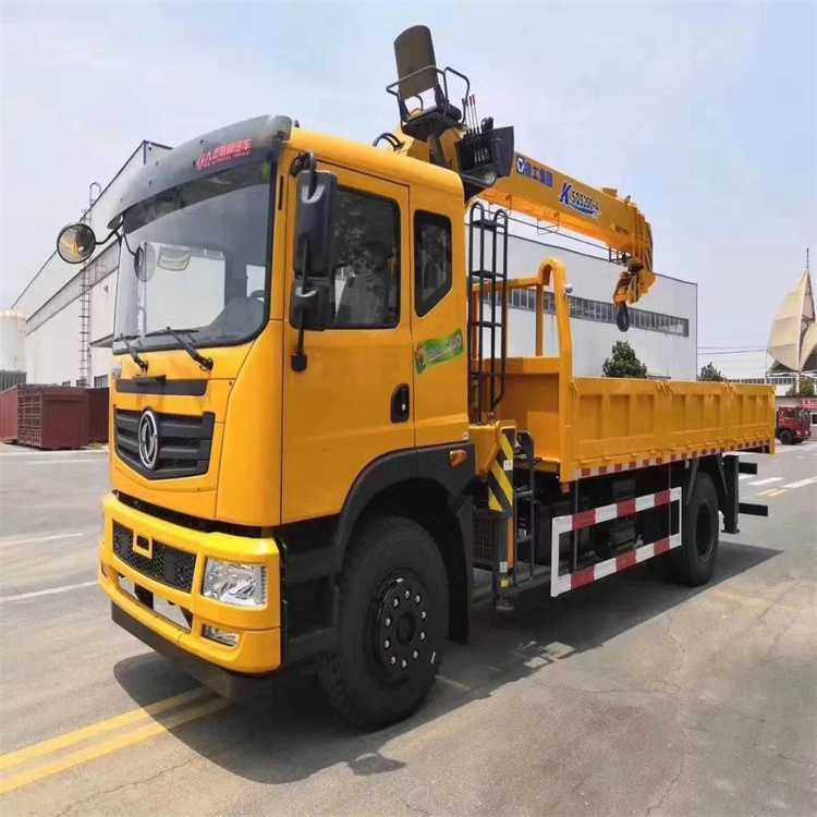 彬村山华侨农场附近找一辆随车吊出租