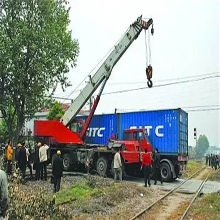 彬村山华侨农场如何快速找到附近的吊车救援公司