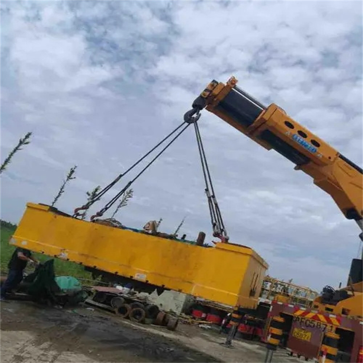 彬村山华侨农场随车吊吊集装箱怎么吊